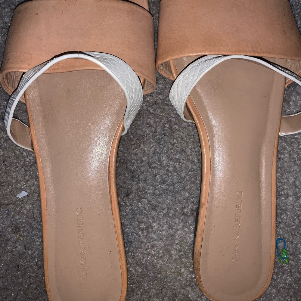 banana republic sandals